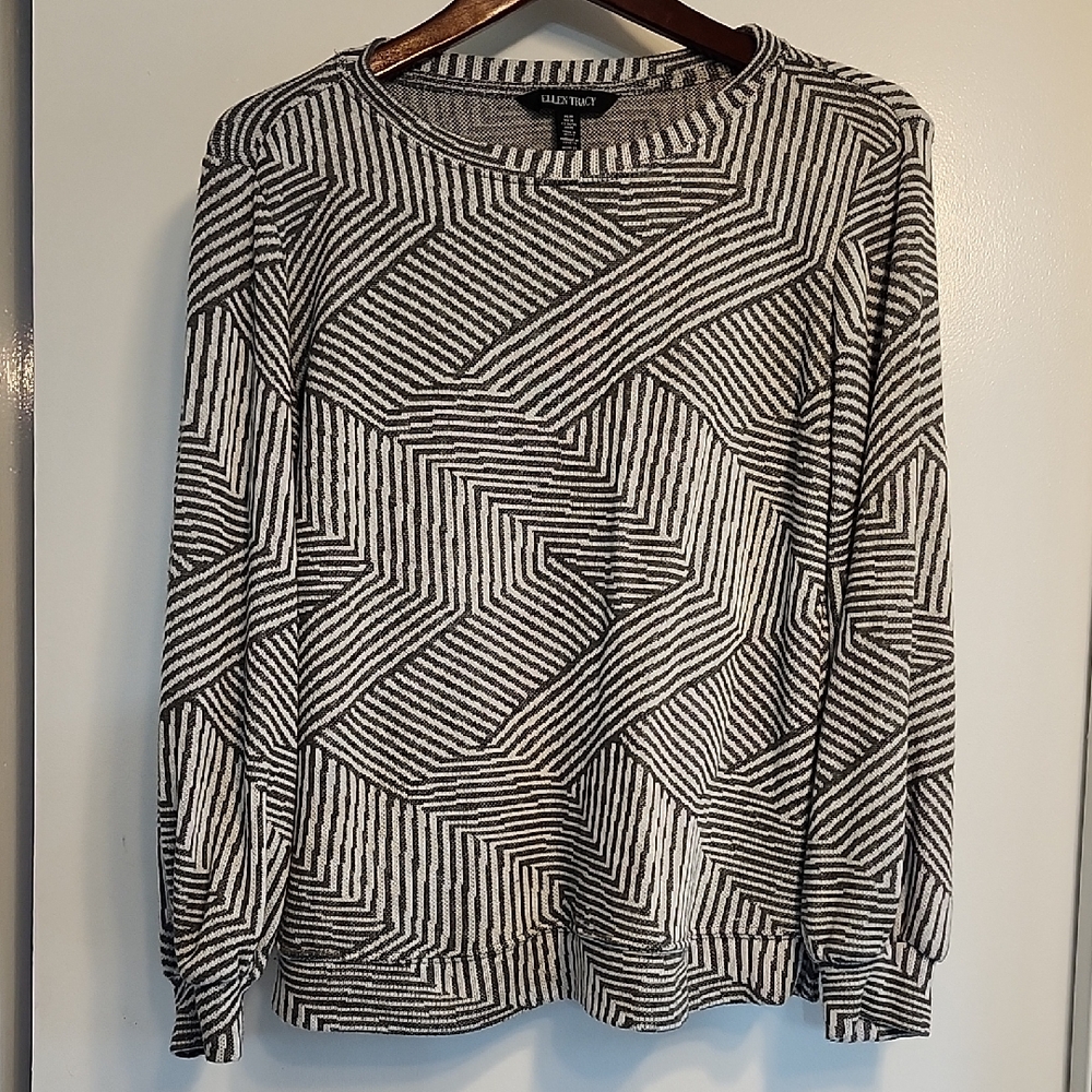 Ellen Tracy Black and White Geometric Sweater